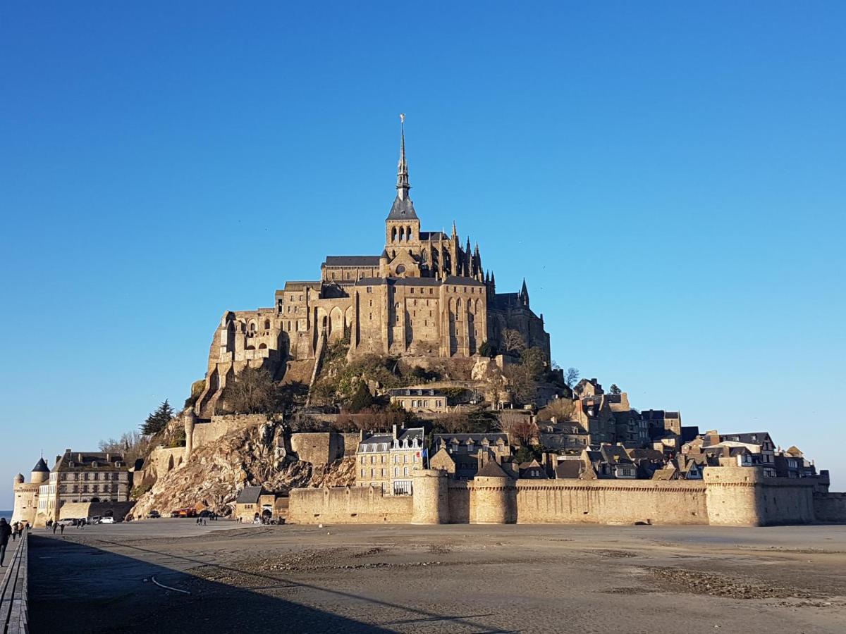 Appartamento Charmante Chambre D'Hotes En Normandie Valognes Esterno foto
